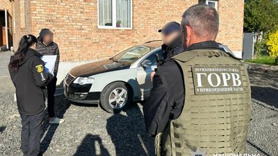 Судитимуть за незаконне переправлення чоловіків за кордон
