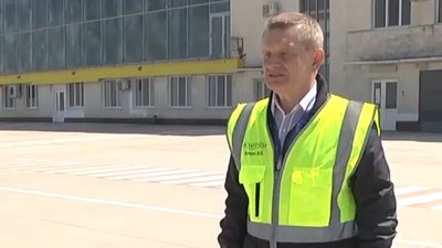 Херсонський аеропорт готується до відновлення пасажирського авіасполучення Херсонський аеропорт готується до відновлення пасажирського авіасполучення