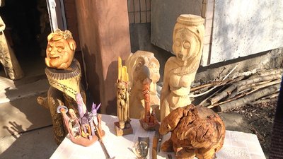 Усі фігури - персонажі українських казок, які мають прикрашати дитячий ігровий майданчик.
Фото: Суспільне Поділля. Усі фігури - персонажі українських казок, які мають прикрашати дитячий ігровий майданчик.
Фото: Суспільне Поділля.