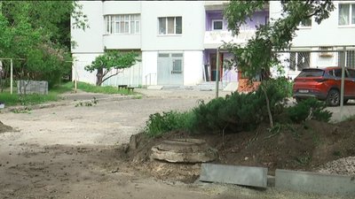 Мешканцям будинку на Заливній у Сумах третій рік обіцяють відремонтувати двір