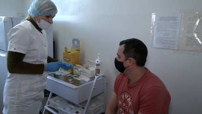 Рівненщина безкоштовно отримала вакцину від грипу. Щеплюють усіх охочих
