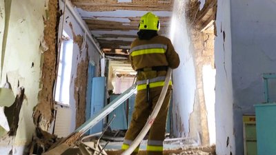 Миколаївські рятувальники ліквідували наслідки російських обстрілів
