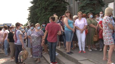 Прожити на 800 гривень: на Черкащині протестують медики Прожити на 800 гривень: на Черкащині протестують медики