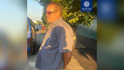 У Житомирі чоловік з ознаками наркотичного сп'яніння пропонував патрульним хабар