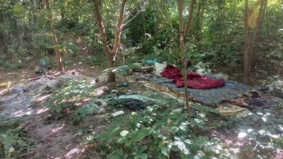 У центрі Житомира біля Шодуарівського парку повторно виявили стихійне сміттєзвалище