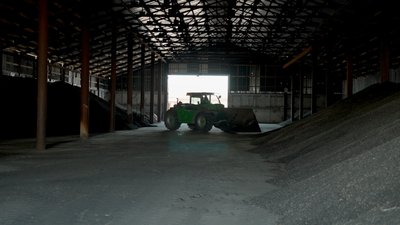 Затримуються жнива: у селі Лукашівка, яке було під окупацією, зібрали лише 30% врожаю Затримуються жнива: у селі Лукашівка, яке було під окупацією, зібрали лише 30% врожаю