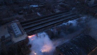У Бердянську горів один з цехів заводу "Південмаш" У Бердянську горів один з цехів заводу "Південмаш"