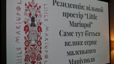 У Дніпрі, у вільному просторі Little Mariupol, переселенці збирають бібліотеку україномовної літератури