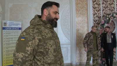 "Кохання переможе": у Черкасах на День Валентина побралися пів сотні пар "Кохання переможе": у Черкасах на День Валентина побралися пів сотні пар