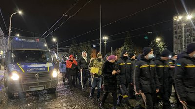 У Вінниці проходить марш памʼяті Героїв Крут