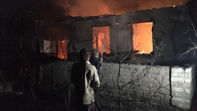 Пожежа у Дворічанському районі на Харківщині: до лікарні забрали одну людину Пожежа у Дворічанському районі на Харківщині: до лікарні забрали одну людину
