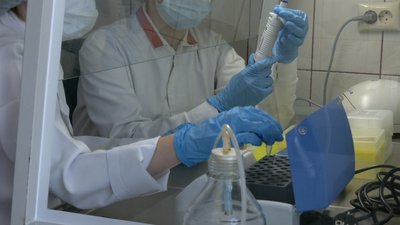 Досліджують рак, інфаркти та інсульти: як працює наукова лабораторія молекулярно-генетичних досліджень у Сумах Досліджують рак, інфаркти та інсульти: як працює наукова лабораторія молекулярно-генетичних досліджень у Сумах