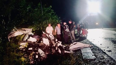 На Прикарпатті у ДТП загинув водій легковика. Що відомо