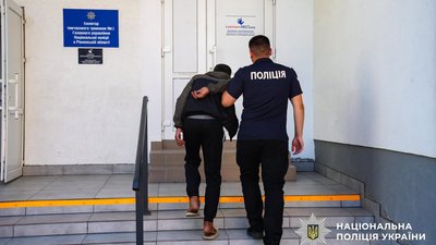 Затримали чоловіка, якого підозрюють у вбивстві 83-річної сусідки