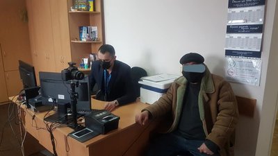 На Волині затримали азербайджанця з фіктивними документами На Волині затримали азербайджанця з фіктивними документами