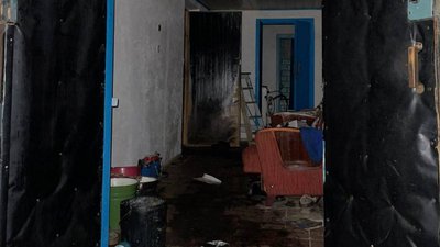 Знайшли в задимленій кімнаті: під час пожежі на Житомирщині загинув чоловік Знайшли в задимленій кімнаті: під час пожежі на Житомирщині загинув чоловік