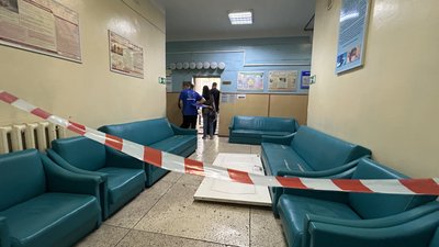 У Кременчуцькій лікарні через обстріл постраждало стоматологічне відділення У Кременчуцькій лікарні через обстріл постраждало стоматологічне відділення