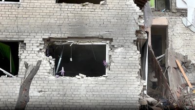Руйнування у будинку у місті Слов'янськ після удару 17 жовтня