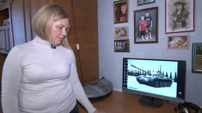 "Тепер обіймаю тільки його форму": як живуть родичі загиблих в авіатрощі АН-26 "Тепер обіймаю тільки його форму": як живуть родичі загиблих в авіатрощі АН-26