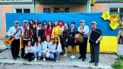 У Долинській громаді під час благодійного концерту зібрали 7 тисяч гривень для бійців У Долинській громаді під час благодійного концерту зібрали 7 тисяч гривень для бійців