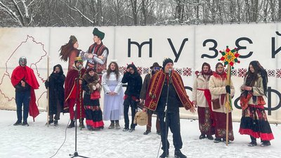 Різдвяний фестиваль, "Коляда в музеї", Крилос