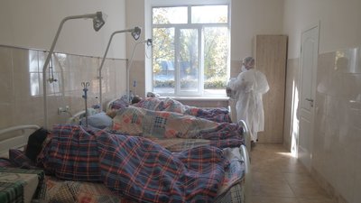 Вінницька інфекційна лікарня на 70% заповнена хворими на COVID-19 Вінницька інфекційна лікарня на 70% заповнена хворими на COVID-19