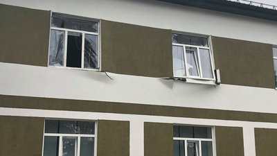 Загинув військовий, троє поранені: стався вибух у гуртожитку в «Десні»