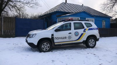 Поліцейські у Шосткинському районі отримали службовий автомобіль Поліцейські у Шосткинському районі отримали службовий автомобіль