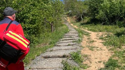 На Закарпатті медики допомогли туристці