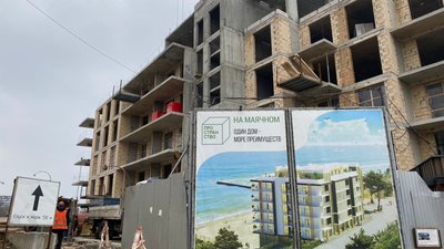 В Одесі консервують будівництво багатоповерхівки на узбережжі В Одесі консервують будівництво багатоповерхівки на узбережжі