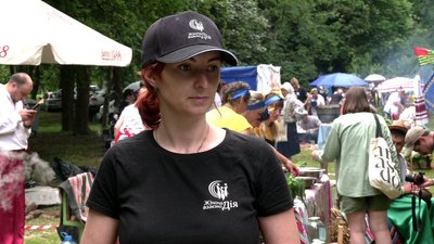 На Рівненщині кухарі з усієї України готували борщ та встановлювали національний рекорд На Рівненщині кухарі з усієї України готували борщ та встановлювали національний рекорд