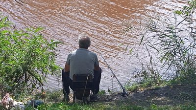 "Звичайна річкова вода". Криворізькі екоактивісти оприлюднили результати перевірки води в Інгульці після ракетних ударів