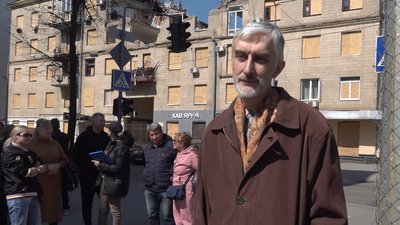 "Ще будуть експертизи": що відомо про конфлікт влади та жителів трьох будинків у Харкові, чиї домівки хочуть знести "Ще будуть експертизи": що відомо про конфлікт влади та жителів трьох будинків у Харкові, чиї домівки хочуть знести