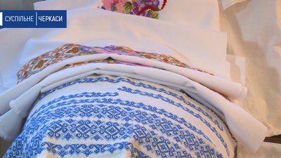 "Любов до вишивки передається через покоління", – черкащанка Ольга Семчук