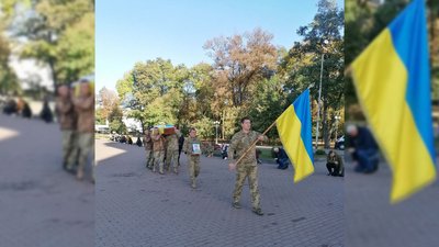 На Чернігівщині попрощалися з п'ятьма бійцями, які загинули на Херсонщині, Луганщині та Донеччині На Чернігівщині попрощалися з п'ятьма бійцями, які загинули на Херсонщині, Луганщині та Донеччині