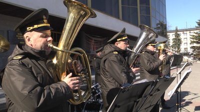 Військовий оркестр Нацгвардії влаштував акцію у центрі Луцька