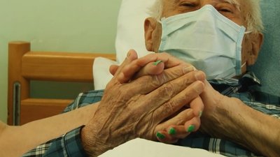 У Черкасах успішно прооперували 92-річного пацієнта У Черкасах успішно прооперували 92-річного пацієнта