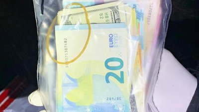 Викрадали гроші зі сейфів: на Миколаївщині затримали чоловіків, яких підозрюють у серійних крадіжках Викрадали гроші зі сейфів: на Миколаївщині затримали чоловіків, яких підозрюють у серійних крадіжках