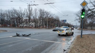 ДТП у Слобідському районі Харкова: водій перебуває в реанімації