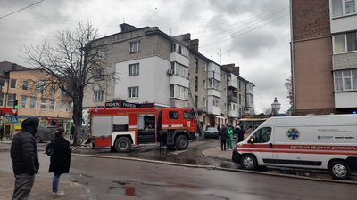 В Глухові на Сумщині загорілася квартира — загинула жінка В Глухові на Сумщині загорілася квартира — загинула жінка