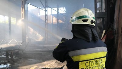 У Дніпрі сталася пожежа на приватному підприємстві У Дніпрі сталася пожежа на приватному підприємстві