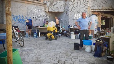 Життя Маріуполя під окупацією: історія в постах з соцмереж та повідомлень з будинкових чатів