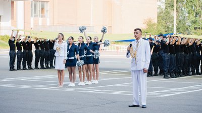 Синьо-жовте сонце «засяяло» в університеті внутрішніх справ на патріотичному флешмобі Синьо-жовте сонце «засяяло» в університеті внутрішніх справ на патріотичному флешмобі