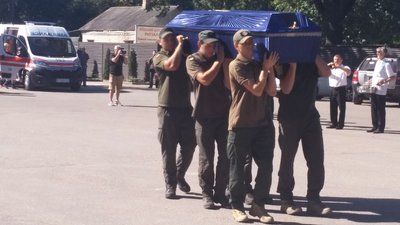 Прощання з бійцем Павлом Пророковим