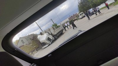 Біля Рівного у вантажівки впала кабіна та протаранила паркан. Що відомо про інцидент Біля Рівного у вантажівки впала кабіна та протаранила паркан. Що відомо про інцидент