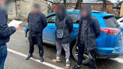 На Львівщині затримали групу рекетирів На Львівщині затримали групу рекетирів