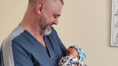 Лікар та батько. Історія львівського гінеколога Вальдемара Надіжка Лікар та батько. Історія львівського гінеколога Вальдемара Надіжка