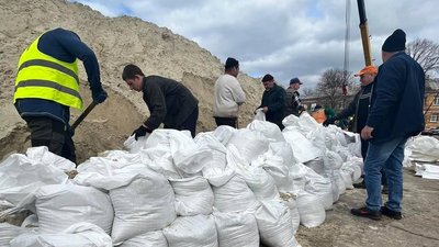 На Донеччині понад дві третини гідротехнічних споруд не мають власника На Донеччині понад дві третини гідротехнічних споруд не мають власника