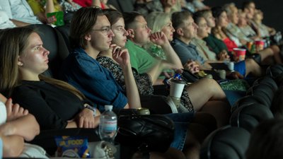 "Глядачі побачать передусім захоплюючу історію". У Дніпрі відбулася прем’єра пригодницько-історичного екшну "Довбуш" "Глядачі побачать передусім захоплюючу історію". У Дніпрі відбулася прем’єра пригодницько-історичного екшну "Довбуш"