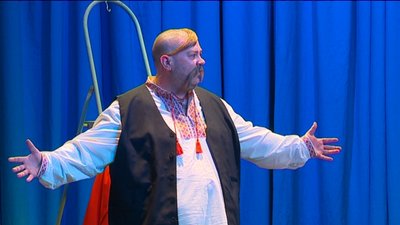 У Сумах відбувся допрем'єрний показ вистави "Мина Мазайло" У Сумах відбувся допрем'єрний показ вистави "Мина Мазайло"